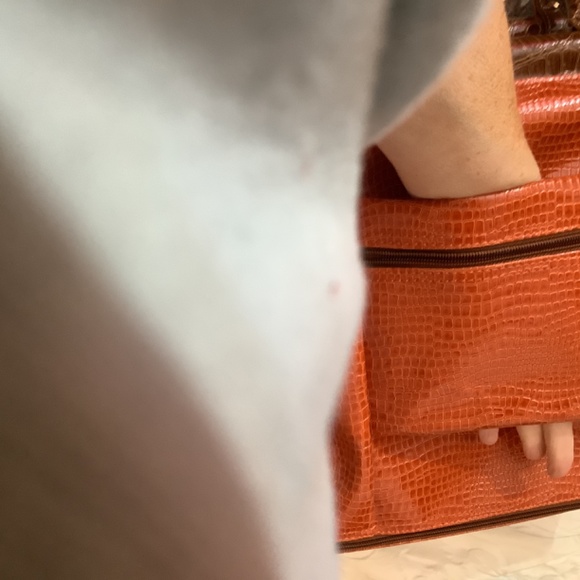 EUC Samantha Brown orange travel satchel carryon crossbody bag - Picture 11 of 14